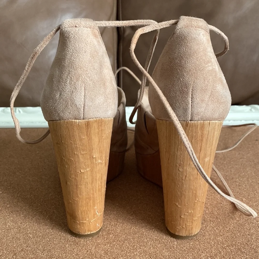 Vince Camuto Wedges